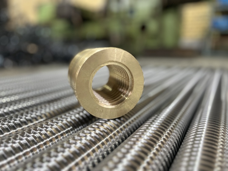 توليد كننده انواع ليد اسكرو و بال اسكرو